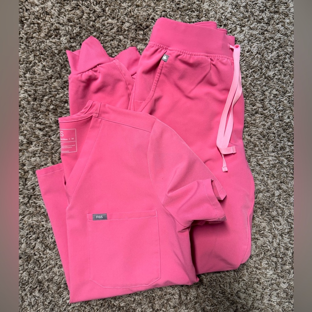 Figs bubblegum pink set